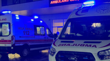 Evdeki Yangın S&ouml;n&uuml;nce Korkun&ccedil; Manzara Ortaya &Ccedil;ıktı: 1 &Ouml;l&uuml;
