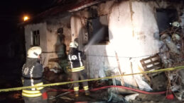 Evinde Yangın &Ccedil;ıktı, Bir Kişi Hayatını Kaybetti