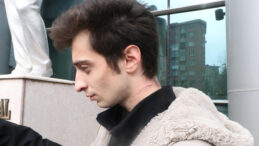 Faruk &Ccedil;.'ye B&uuml;fe &Ccedil;alışanını Bı&ccedil;aklamaktan 9 Yıl 7 Ay Hapis Cezası