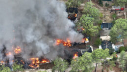 Fethiye'de Yangın Korkusu: Onlarca Yapı Zarar G&ouml;rd&uuml;