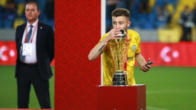 Futbolcu Uğurcan Bekçi Silahlı Saldırıya Uğradı! Durumu Ciddi