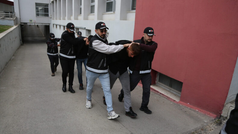 Hara&ccedil; &Ccedil;etesi 19 Yaşındaki Genci Katletti