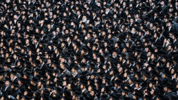 Haredilerin Protestosuna Ara&ccedil; Daldı