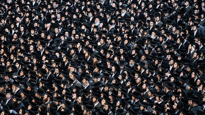 Haredilerin Protestosuna Ara&ccedil; Daldı