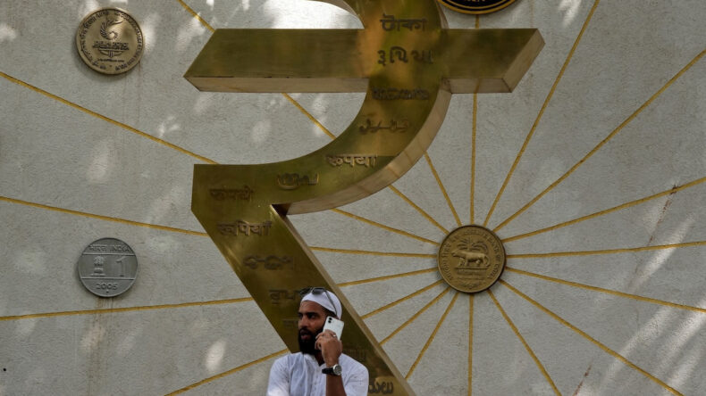 Hindistan'da Tartışmalı Uygulamanın Zorunlu Olma Kararı Geri Alındı