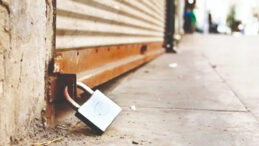 İflaslar &Ccedil;ığ Gibi B&uuml;y&uuml;yor