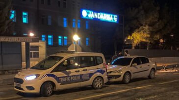 İki Husumetliyi Tabancayla Yaralayan Ş&uuml;pheli Jandarmaya Teslim Oldu