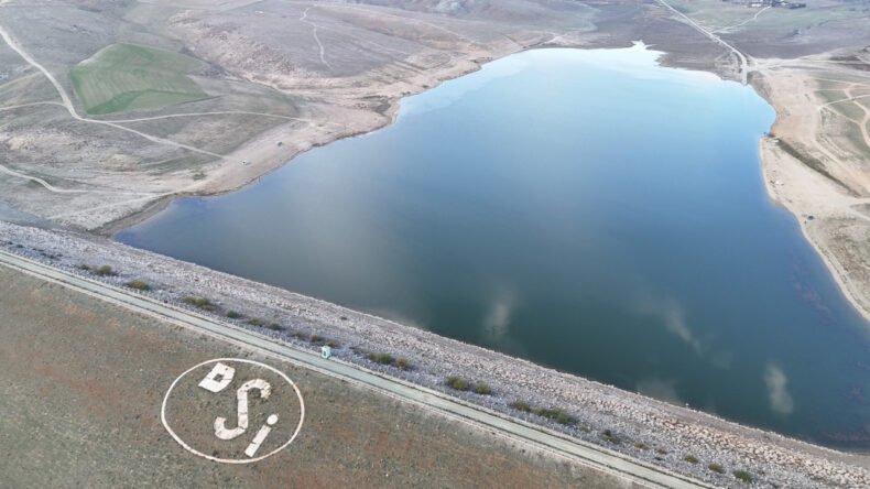 İki Yıllık Arayla &Ccedil;ekilen G&ouml;r&uuml;nt&uuml;ler Kuraklığı Ortaya &Ccedil;ıkardı