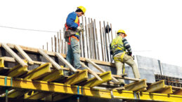 İnşaat Sekt&ouml;r&uuml;, Ekonomiyi Batık Durumda B&uuml;y&uuml;tt&uuml;