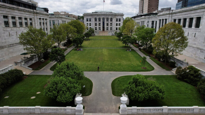 İnsan Kalıntılarını Gizlice Satmıştı: Harvard'ın Morg Yöneticisine 8 Yıl Hapis Cezası