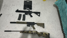 IŞİD Operasyonlarından Kaygı Verici G&ouml;r&uuml;nt&uuml;ler: Silahlar, Kılı&ccedil;lar, Baltalar…