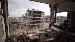 İsrail Filistinlilerin Evine Gaz Bombası Attı