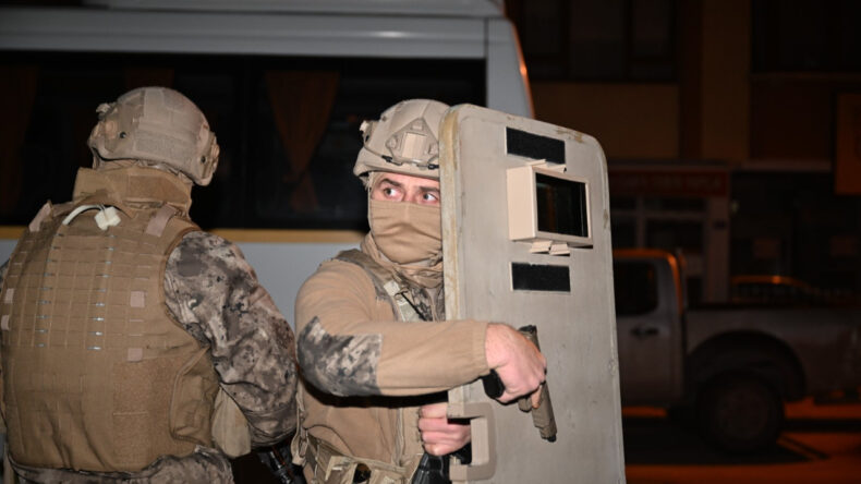 İstanbul ve Ankara'da Terör Operasyonları