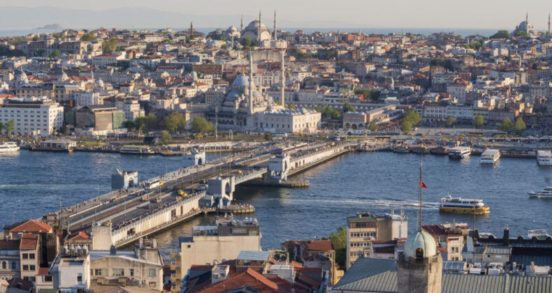 İstanbul'da yaşam maliyeti 106 bin lirayı aştı