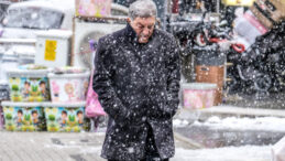 İstanbul&rsquo;a lapa lapa kar geliyor! 2026&rsquo;ya karla "merhaba" diyeceğiz