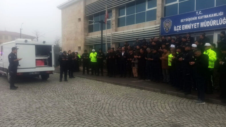 Kalp Krizi Ge&ccedil;iren Polis Hayatını Kaybetti