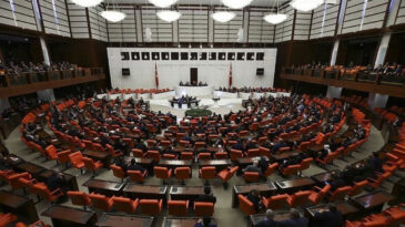 Kanun Y&uuml;r&uuml;rl&uuml;ğe Girdi: Tahliyeler Bug&uuml;n Başlayacak