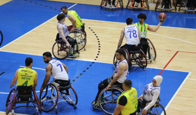 Karab&uuml;k Demir Kartalspor İkinci Yarıda Geri D&ouml;nd&uuml;