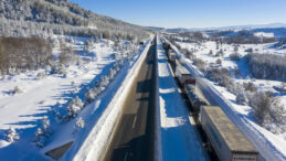 Karab&uuml;k'te Kar Rekoru A&ccedil;ıklandı