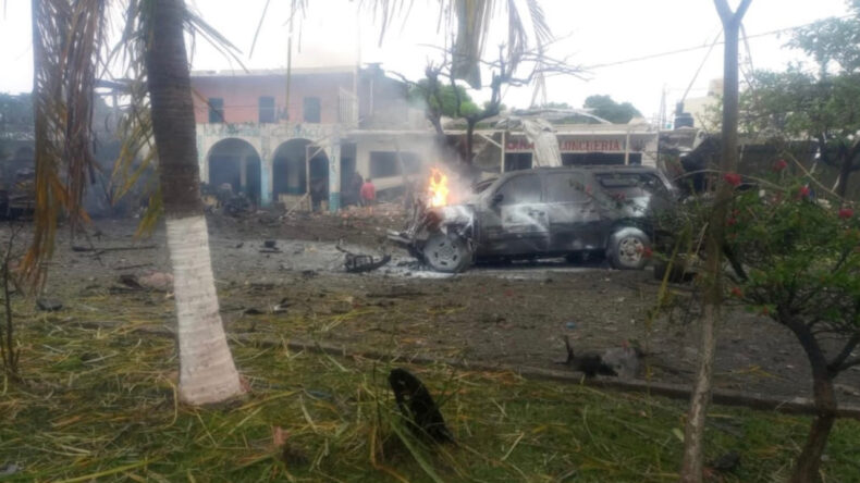 Karakol Önünde Araç Patladı: Ölüm ve Yaralilar Var