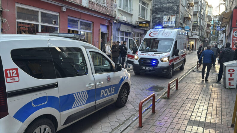 Kardeşiyle Birlikte Arkadaşını Bı&ccedil;akladı