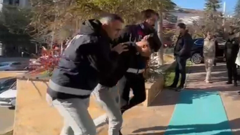 Katil Arkadaş &Ccedil;ıktı