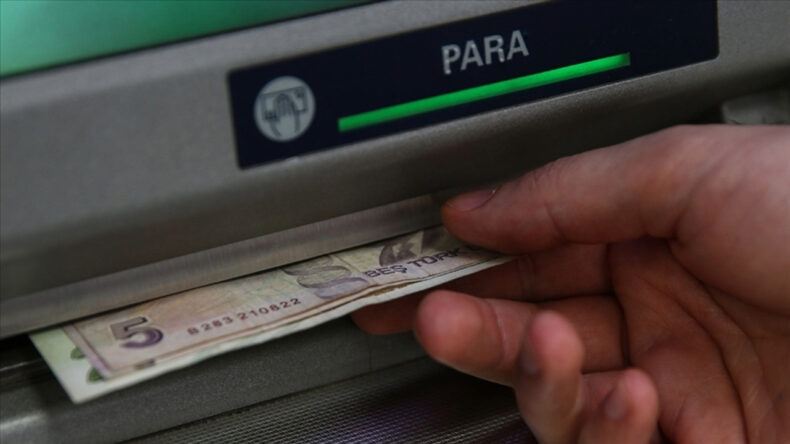 Kaybolan Kartla Para &Ccedil;ekenler Tutuklandı