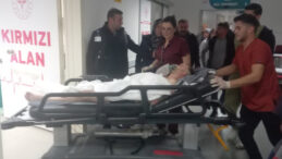 Kayınpederi Bı&ccedil;akladı, G&ouml;ğs&uuml;nde Bı&ccedil;akla Hastaneye G&ouml;t&uuml;r&uuml;ld&uuml;