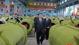 Kim Jong Un'dan f&uuml;ze talimatı: &Uuml;retimi artırın!