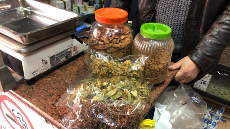 Kış Aylarının Vazge&ccedil;ilmezi 4 Bin Liralık Fiyatıyla G&ouml;z Dolduruyor