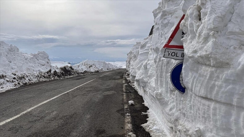 Kış Geldi, Tehlikeli Yol Kapatıldı