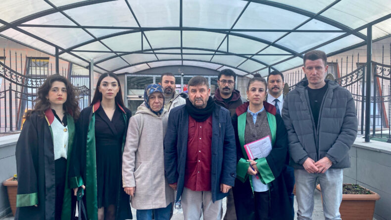 Kızı ve torununu &ouml;ld&uuml;ren sanığa ağır ceza verildi