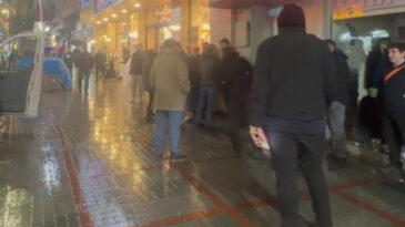 Kızının D&uuml;ğ&uuml;n&uuml; İ&ccedil;in Gelmişti, &Ouml;l&uuml; Bulundu