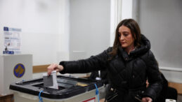 Kosova, Erken Se&ccedil;im İ&ccedil;in Sandık Başında