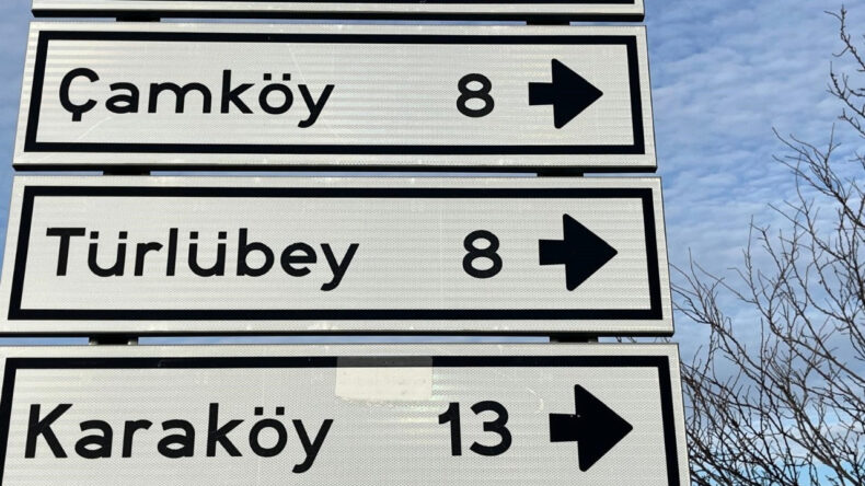 K&ouml;y Yaklaştık&ccedil;a Uzaklaşıyor