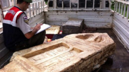 K&uuml;lt&uuml;rel Miras Kamyonetten &Ccedil;ıkarıldı