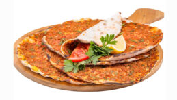 Lahmacun Yemeği L&uuml;ks Hale Geldi