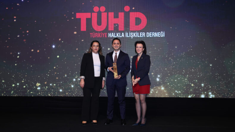 &lsquo;&rsquo;360 Derece İletişim Modeli&rsquo;&rsquo; İBB&rsquo;ye &Ouml;d&uuml;l Getirdi