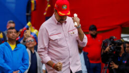 Maduro, Dans Ederek Barış &Ccedil;ağrısında Bulundu