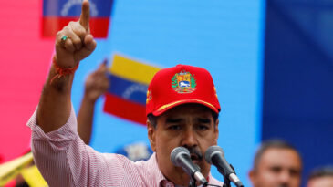 Maduro: Yeni Bir Vietnam İstemiyoruz