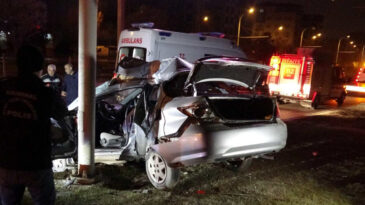 Malatya&rsquo;da Gece Yarısı Feci Kaza: 1 Kişi Hayatını Kaybetti, 1 Kişi Ağır Yaralı
