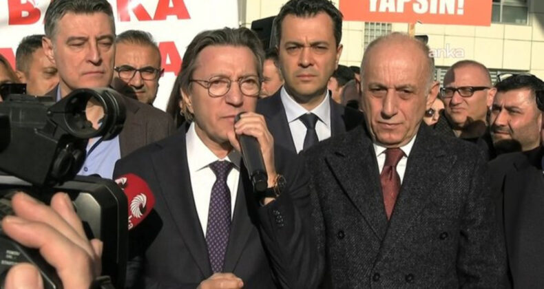 Mali M&uuml;şavirler Sokağa &Ccedil;ıktı