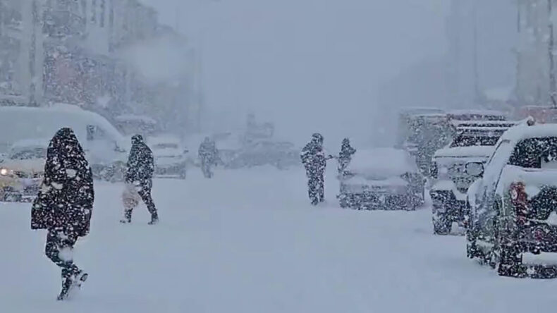 Meteoroloji Uyarısı: İki İlçede Sıcaklık -25 Dereceyi Buldu
