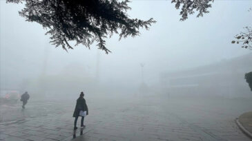 Meteoroloji Uyarısı: Sabah ve Gece Sisin Etkisi S&uuml;r&uuml;yor