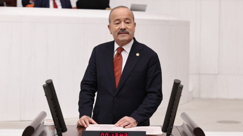 MHP'li Vekilden AKP'ye Eleştiri: Diplomalı Gen&ccedil;lerimiz Evde Oturuyor