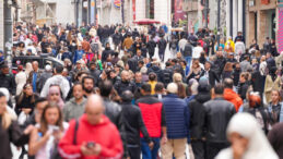 O Zengin B&uuml;t&ccedil;ede Vatandaş Yok