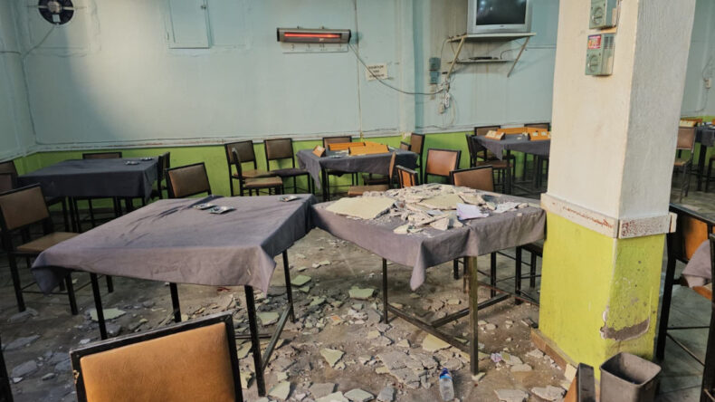 Okey Oynarken Tavanın &Ccedil;&ouml;kmesiyle Panik Yaşandı