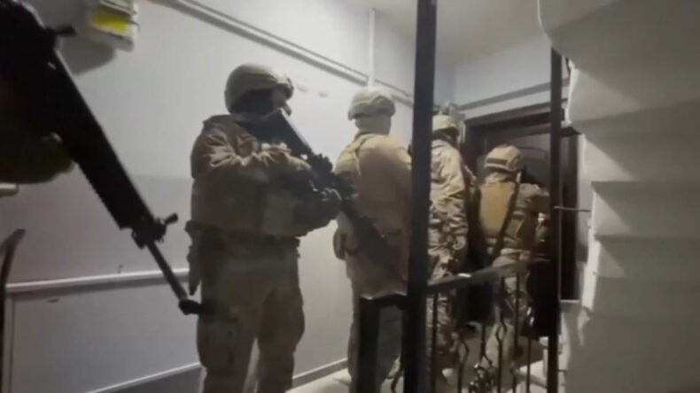 Organize Suç Örgütlerine Yönelik Geniş Çaplı Operasyon: 13 Kişi Gözaltında