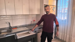 Osmaniye Deprem Konutlarında Yaşayanlar: "Foseptik &Ccedil;ukurumuz Doldu, Kokudan Duramıyoruz"