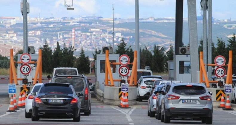 Otoyol ve K&ouml;pr&uuml; Ge&ccedil;iş &Uuml;cretlerine Zam: Yeni Tarife 1 Ocak'tan İtibaren Ge&ccedil;erli Olacak